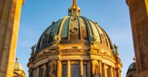 Domcafé im Berliner Dom: Genuss mit historischem Ausblick
