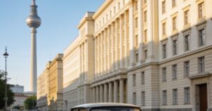 DDR Ost Berlin: Geschichte, Alltag und das Leben hinter der Mauer