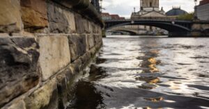 Spree-hochwasser: Aktuelle Lage, Gefahren und Schutzmaßnahmen im Überblick